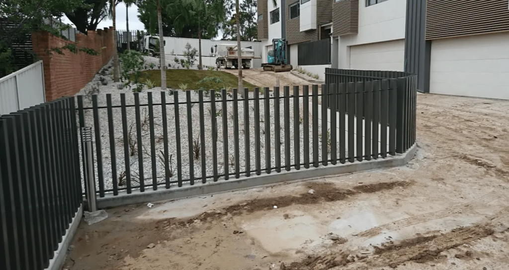 Fence2-e88cbb7c-1920w